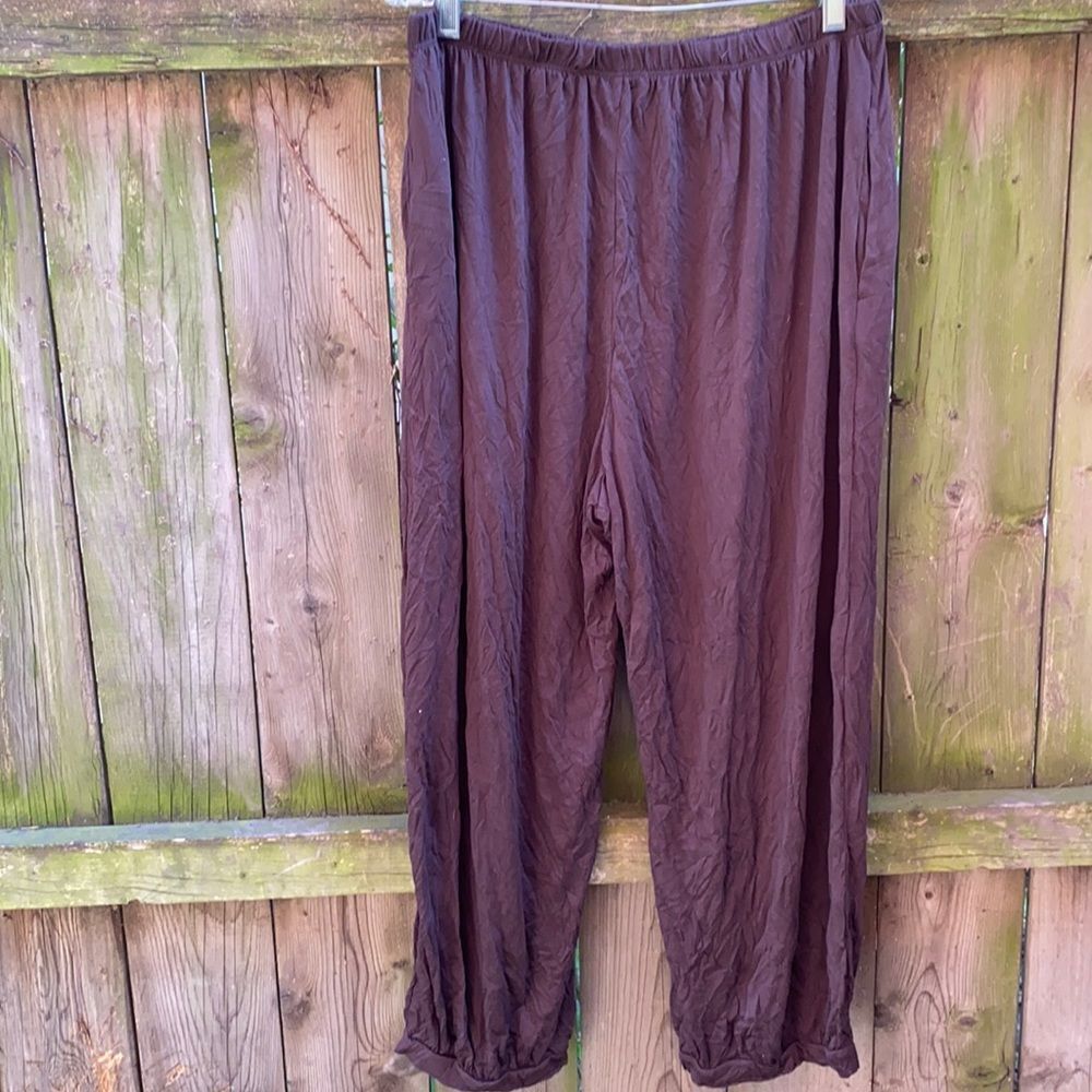 Brown lounge pants sz. L